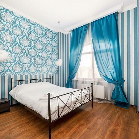 Stylish Apartment With A Balcony Overlooking The Park Odessa Luaran gambar